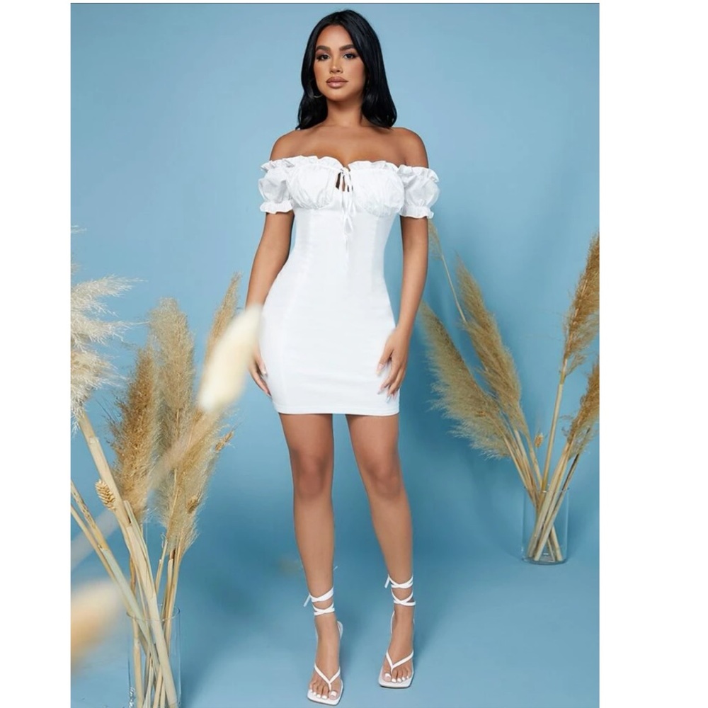 OFF SHOULDER FRILL DETAILED DRESS